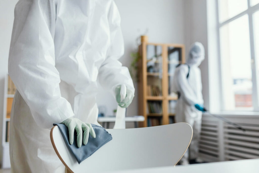 Ozonowanie pomieszczeń po&nbsp;zmarłym – kiedy, jak i&nbsp;ile kosztuje?