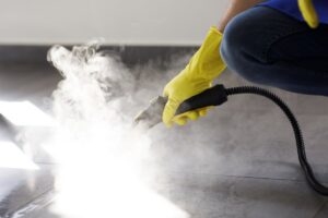 Czyszczenie suchym lodem – na czym polega i gdzie się je stosuje?