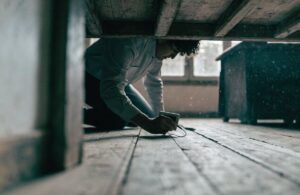 Ksylamit – jak pozbyć się trującego zapachu ze starego drewna